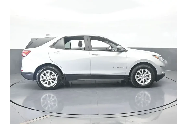 $12991 : Chevrolet Equinox 2020 LS 4d image 7