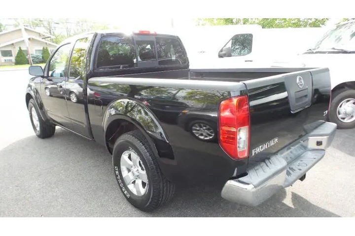 $11900 : 2012 Frontier SV V6 image 7