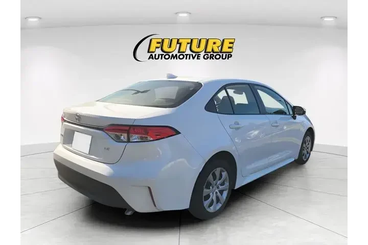 $26999 : Toyota Corolla 2024 LE 4dr S image 3