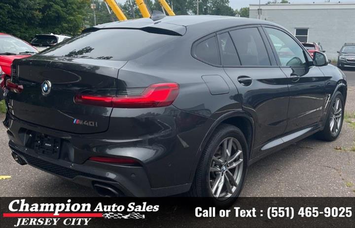 Used 2019 X4 M40i Sports Acti image 2