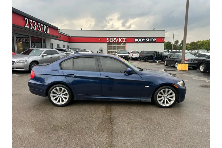 $4980 : 2011 BMW 3 Series 4dr Sdn 328 image 1