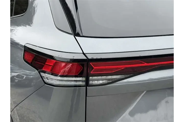 $34950 : Volkswagen Tiguan 2025 AWD S image 9