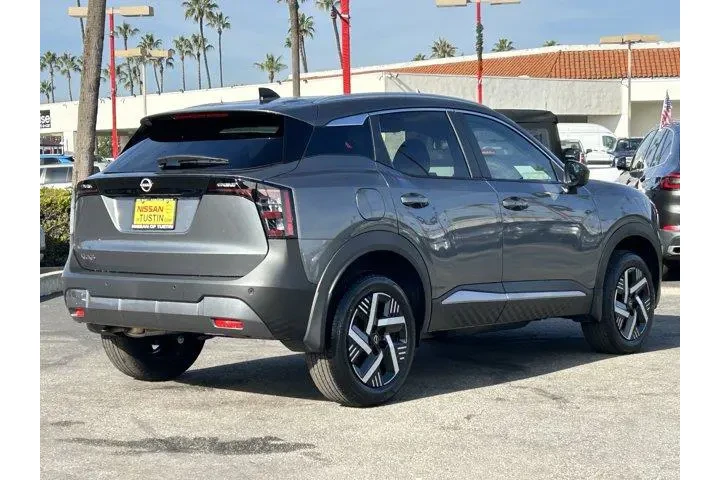 $26195 : Nissan Kicks 2026 SV 4dr Cro image 4