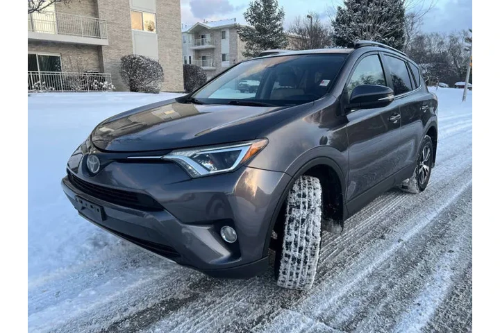 $18995 : 2017 RAV4 XLE image 4