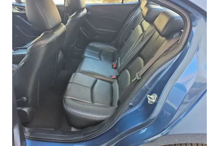 $6999 : Mazda Mazda3 2017 Touring 4d image 9