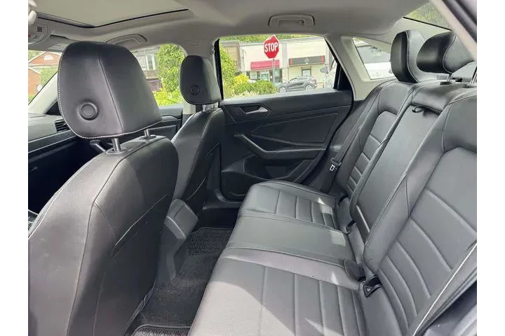 $20450 : Volkswagen Jetta 2023 SE 4dr image 10