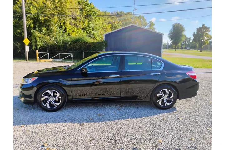 $14995 : 2016 Accord LX image 8
