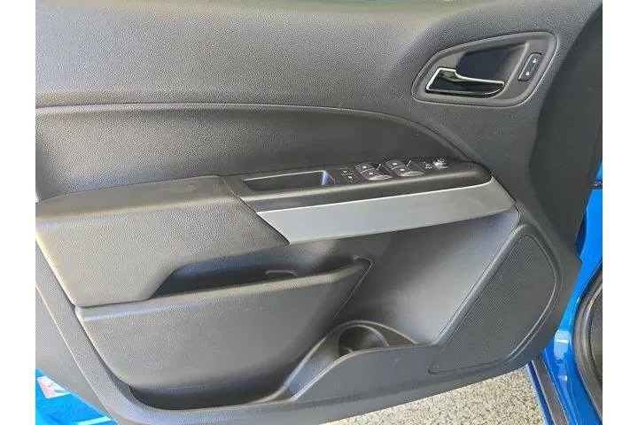 $31999 : Chevrolet Colorado 2022 4x4 image 5