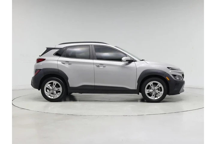 $18998 : Hyundai KONA 2022 SEL 4dr Cr image 7