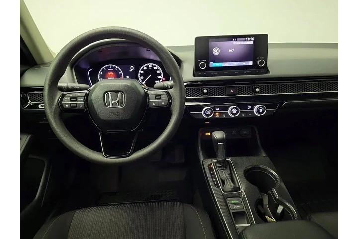 $24998 : Honda Civic 2026 LX 4dr Seda image 10