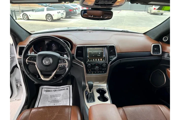 2017 Grand Cherokee Summit 4WD image 9