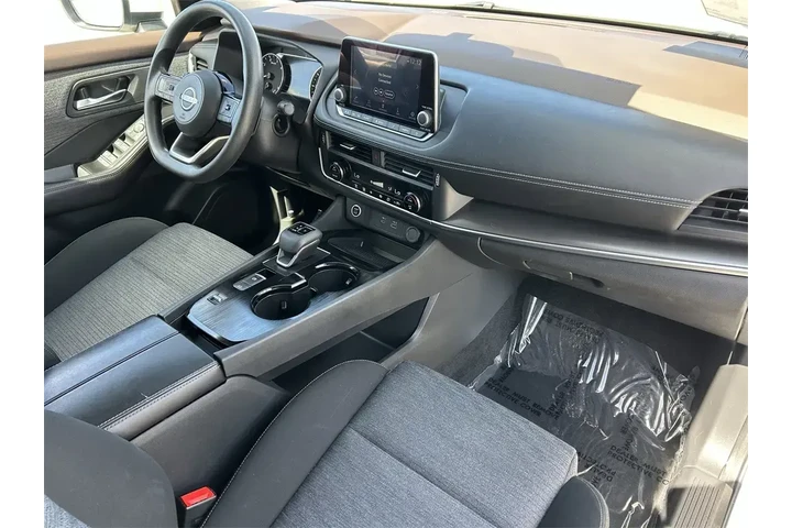 $19978 : Nissan Rogue 2023 SV 4dr Cro image 8