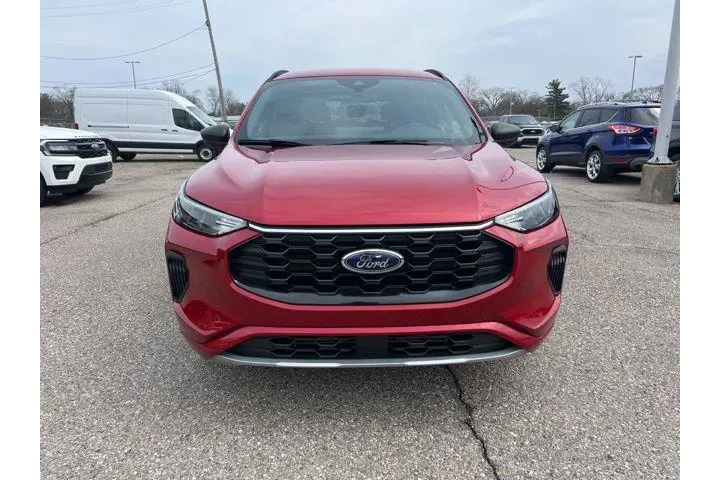 $23925 : Ford Escape 2023 AWD ST-Line image 2