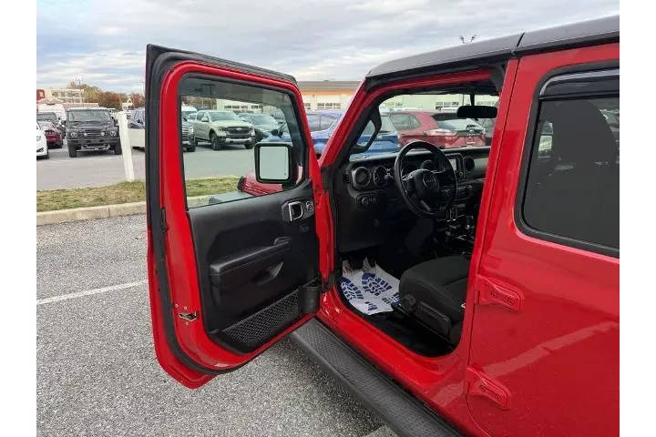 $20900 : Jeep Wrangler Unlimited 2018 image 10