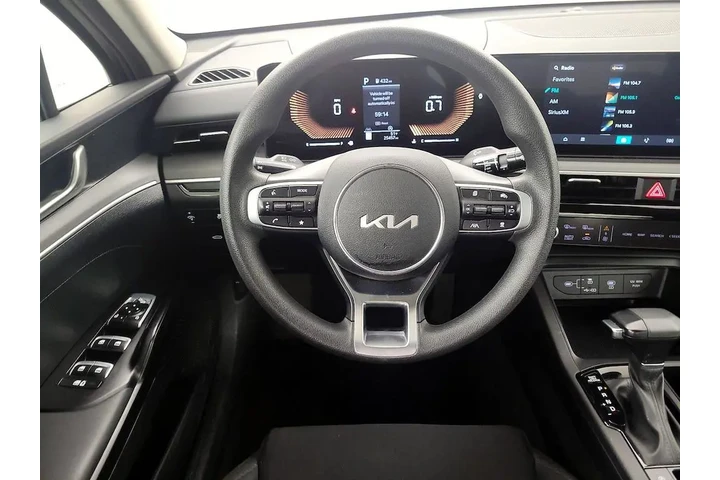 $24998 : Kia K5 2025 LXS 4dr Sedan image 10
