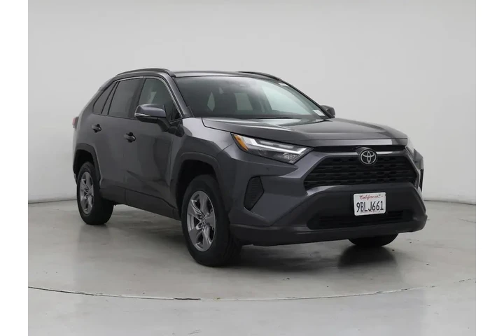 $30998 : Toyota RAV4 2022 AWD XLE 4dr image 1