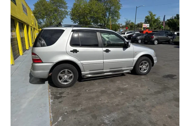 $3450 : 2001 Mercedes-Benz M-Class ML image 5