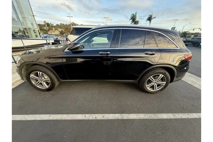 $24900 : Mercedes-Benz GLC 2021 GLC 3 image 8