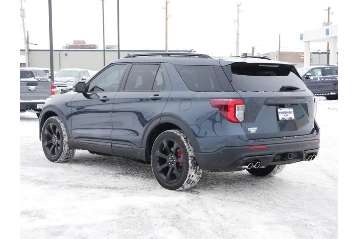 $36441 : Ford Explorer 2023 AWD ST 4d image 3