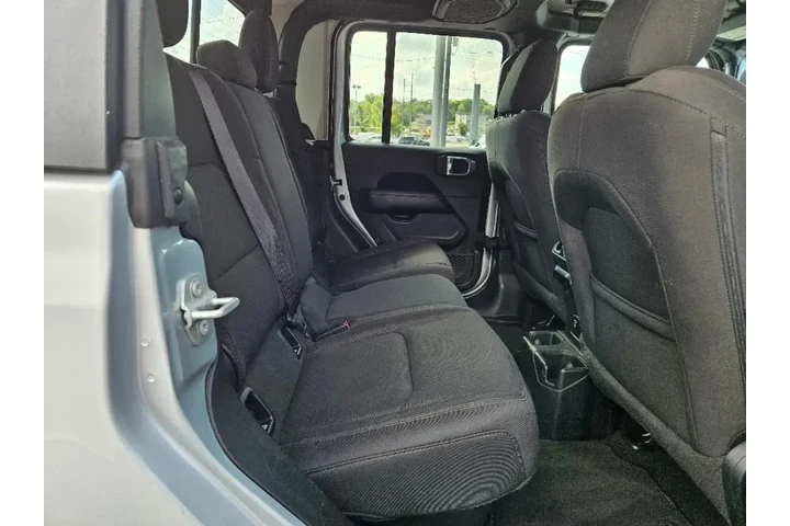 $29774 : Jeep Gladiator 2023 4x4 Over image 10