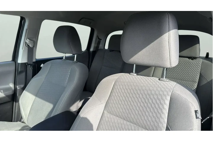 $34995 : Toyota Tacoma 2022 4x4 SR V6 image 10