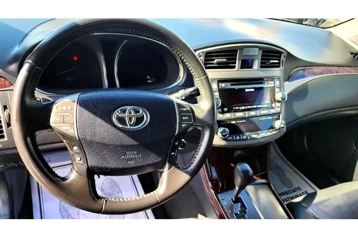 $9999 : 2011 Avalon image 10
