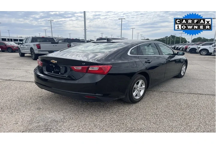 $19959 : Chevrolet Malibu 2024 LT 4dr image 3