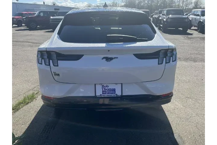 $38988 : Ford Mustang Mach-E 2023 AWD image 5