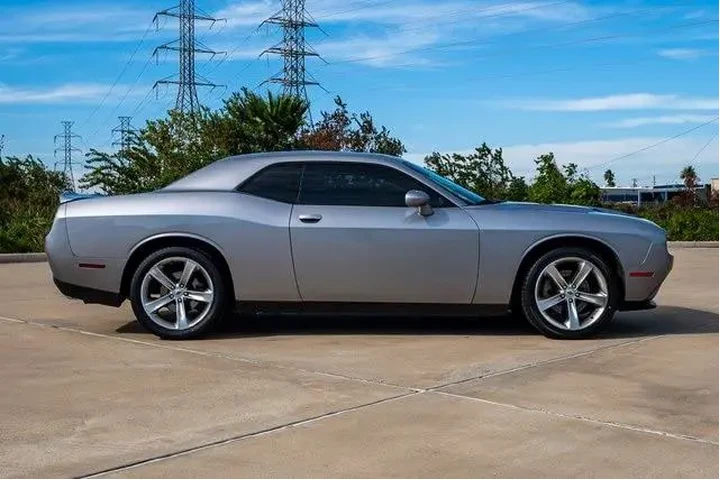 $14307 : Dodge Challenger 2018 R/T 2d image 6