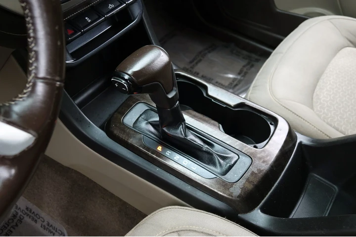 $14500 : 2017 GMC Canyon SLE image 9