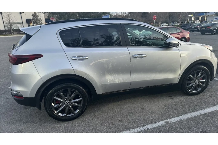 $6800 : 2020 Kia Sportage S image 2