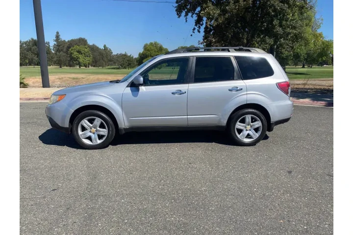 $9750 : 2009 Forester 2.5 X Premium image 5