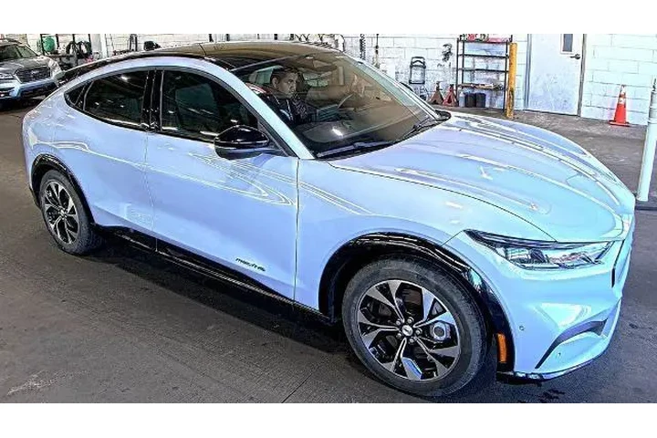 $26999 : Ford Mustang Mach-E 2023 AWD image 3