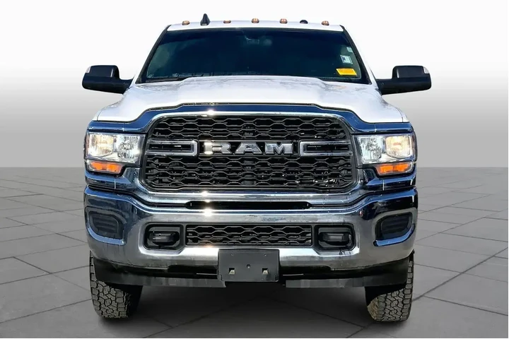 $37825 : Ram 3500 2020 4x4 Tradesman image 3