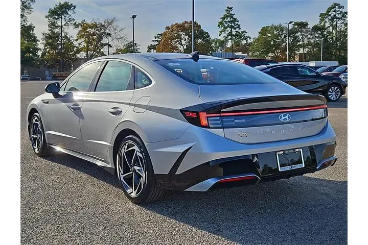 $29039 : Hyundai SONATA 2024 SEL 4dr image 7