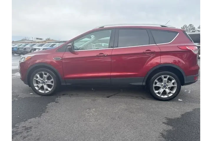 $11587 : Ford Escape 2014 Titanium 4d image 2