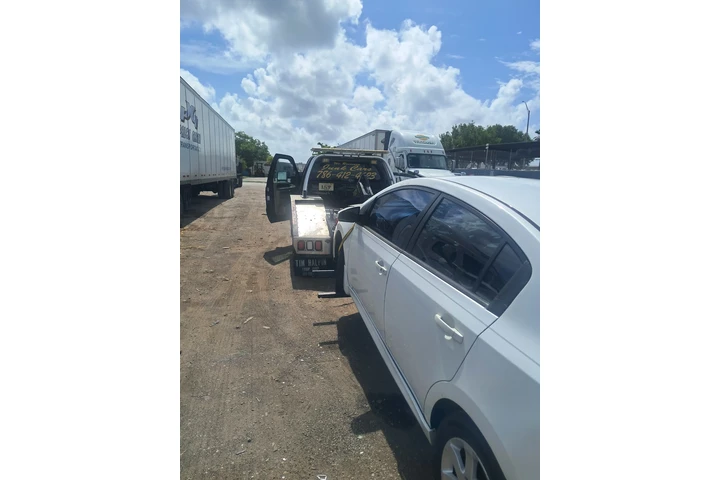 Compro JUNK CARS MIAMI cash $$ image 2