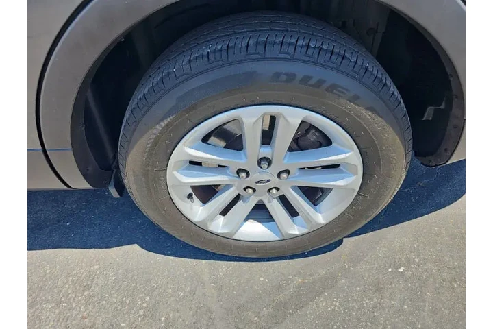 $12995 : 2015 Explorer XLT image 10