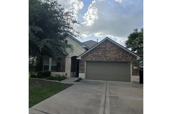 CRG ROOFING LLC image 4