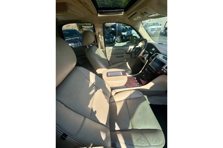 $8900 : 2013 Escalade Premium image 8