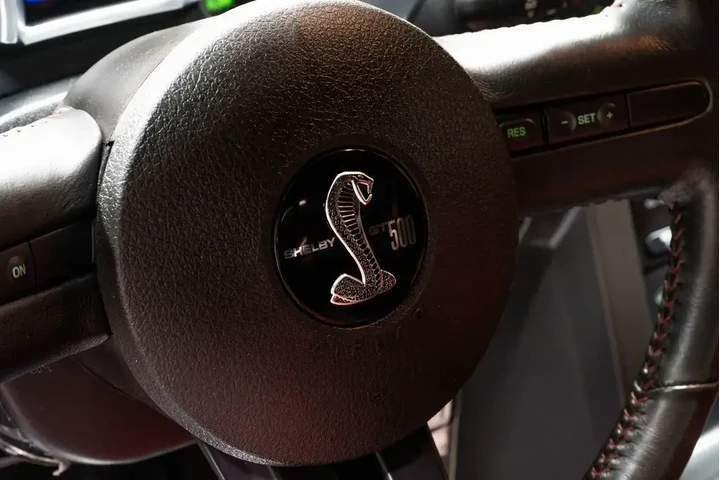 $39784 : Ford Shelby GT500 2007 2dr C image 10