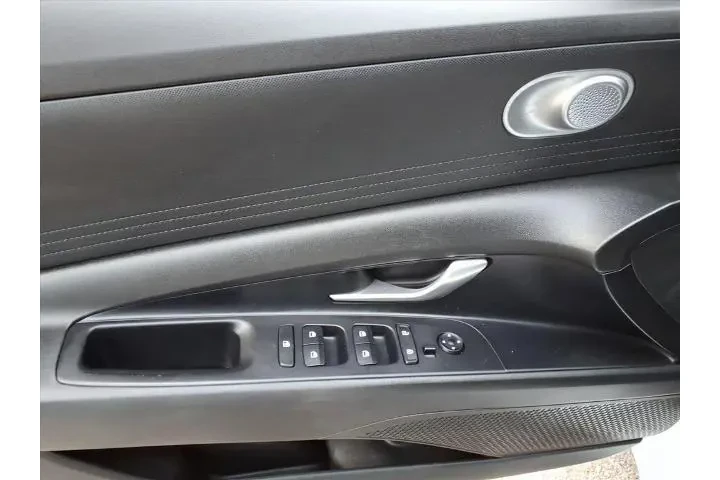 $18863 : Hyundai ELANTRA Hybrid 2022 image 8