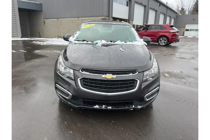 $6989 : Chevrolet Cruze Limited 2016 image 2