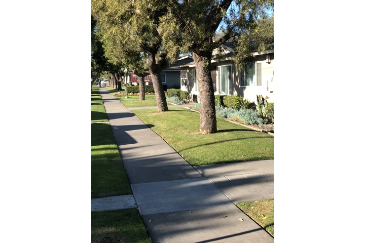 $1200 : Se renta Cuarto en Anaheim image 2