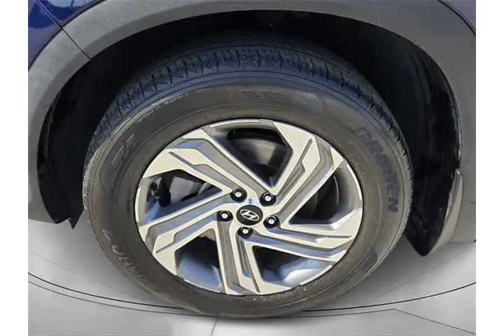 $17987 : Hyundai SANTA FE 2023 SEL 4d image 7