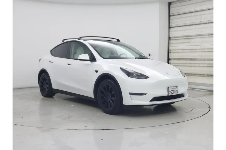 $37998 : Tesla Model Y 2023 AWD Long image 1