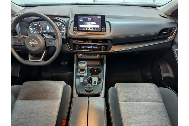 $20897 : Nissan Rogue 2023 AWD SV 4dr image 6