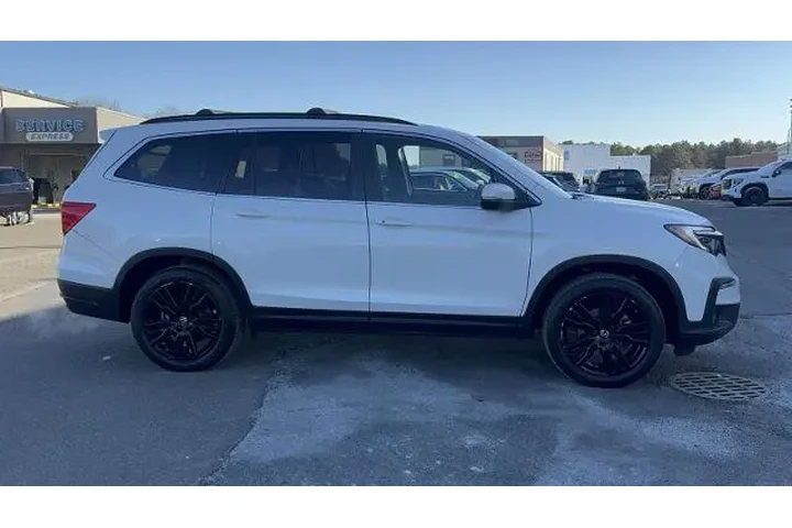 $25900 : Honda Pilot 2021 AWD SE 4dr image 3
