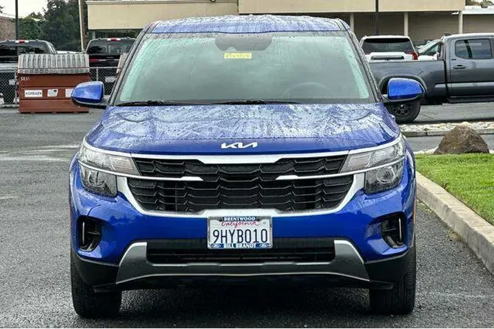 $21700 : Kia Seltos 2024 AWD LX 4dr S image 6