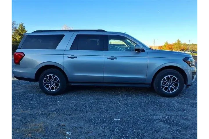 $39807 : Ford Expedition MAX 2023 4x4 image 6